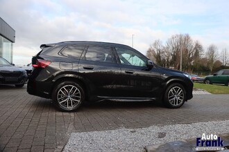 BMW IX1 EDRIVE20 / M-SPORT / PANO / 360CAM / HUD / H&K / KEYLESS IMG_0737.jpg