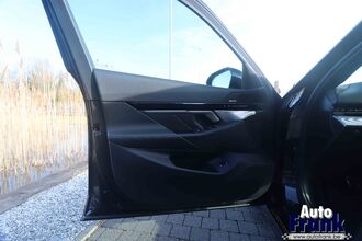 BMW 520I / TOURING / M-SPORT / TREKHK / DRIV PLUS / 20" IMG_6328.jpg