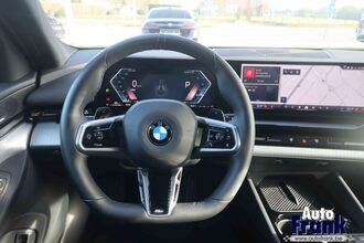 BMW 520I / TOURING / M-SPORT / TREKHK / DRIV PLUS / 20" IMG_6334.jpg