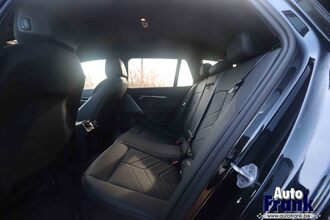 BMW 520I / TOURING / M-SPORT / TREKHK / DRIV PLUS / 20" IMG_6330.jpg