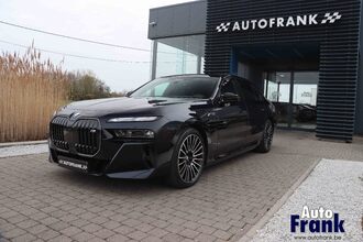 BMW M760E / M-SPORT-PRO / TV / B&W / LOUNGE / DRIV+PARK PRO IMG_8623.jpg