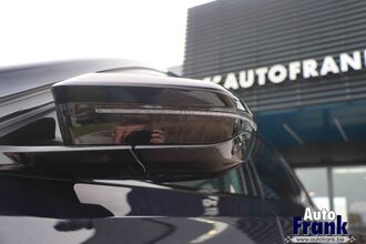 BMW M760E / M-SPORT-PRO / TV / B&W / LOUNGE / DRIV+PARK PRO IMG_8637.jpg