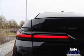 BMW M760E / M-SPORT-PRO / TV / B&W / LOUNGE / DRIV+PARK PRO IMG_8642.jpg