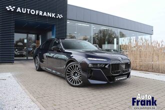 BMW M760E / M-SPORT-PRO / TV / B&W / LOUNGE / DRIV+PARK PRO IMG_8655.jpg