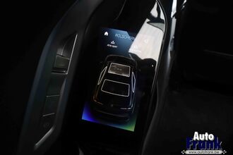 BMW M760E / M-SPORT-PRO / TV / B&W / LOUNGE / DRIV+PARK PRO IMG_8675.jpg