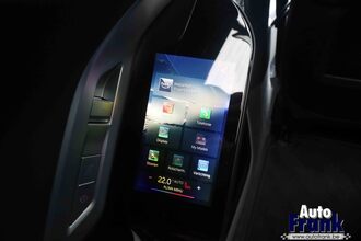 BMW M760E / M-SPORT-PRO / TV / B&W / LOUNGE / DRIV+PARK PRO IMG_8673.jpg