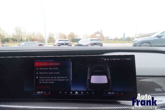 BMW M760E / M-SPORT-PRO / TV / B&W / LOUNGE / DRIV+PARK PRO IMG_8704.jpg