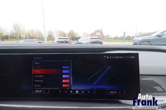 BMW M760E / M-SPORT-PRO / TV / B&W / LOUNGE / DRIV+PARK PRO IMG_8701.jpg
