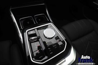 BMW M760E / M-SPORT-PRO / TV / B&W / LOUNGE / DRIV+PARK PRO IMG_8721.jpg