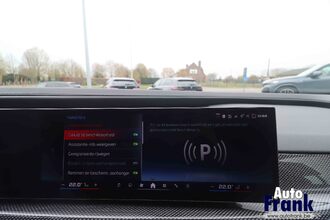 BMW M760E / M-SPORT-PRO / TV / B&W / LOUNGE / DRIV+PARK PRO IMG_8708.jpg