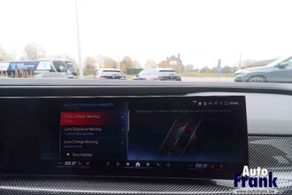 BMW M760E / M-SPORT-PRO / TV / B&W / LOUNGE / DRIV+PARK PRO IMG_8707.jpg