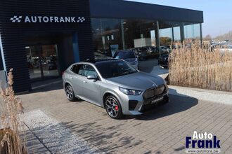 BMW IX2 EDRIVE20 / SPORT-PRO / PANO / MEMORY / 360CAM / DRIV PRO IMG_8401.jpg