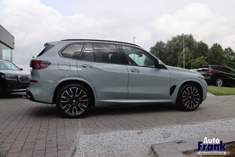 BMW X5 XDRIVE50E / SPORT-PRO / INTGR STR / PANO / TRKH / DASH LEDR / SFT-CLS IMG_1096.jpg