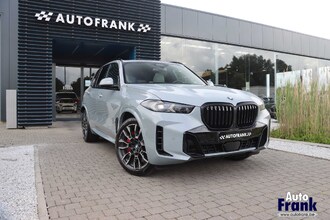 BMW X5 XDRIVE50E / SPORT-PRO / INTGR STR / PANO / TRKH / DASH LEDR / SFT-CLS IMG_1120.jpg