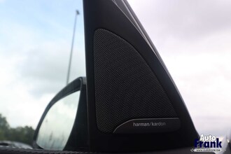 BMW X5 XDRIVE50E / SPORT-PRO / INTGR STR / PANO / TRKH / DASH LEDR / SFT-CLS IMG_1128.jpg