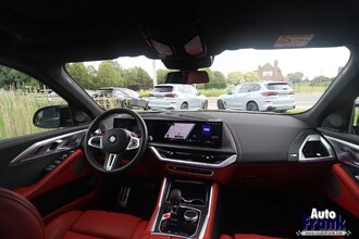 BMW XM 50E / TREKHK / 23" / DRIV PRO / 360CAM / HUD / MASSAGE IMG_1470.jpg