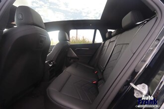 BMW I5 EDRIVE40 / TOURING / M-SPORT / PANO / DRIV+PARK PLUS / H&K IMG_1716.jpg
