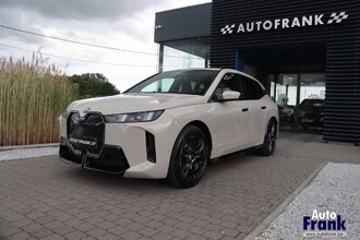 BMW IX XDRIVE45E / SPORT-PRO / TREKHK / DRIV & PARK PRO / HUD / H&K / 22" IMG_1971.jpg