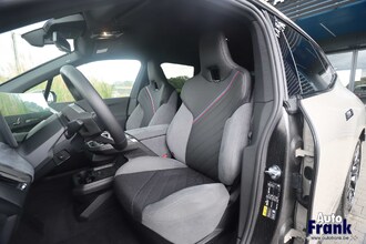 BMW IX XDRIVE45E / SPORT-PRO / TREKHK / DRIV & PARK PRO / HUD / H&K / 22" IMG_1997.jpg