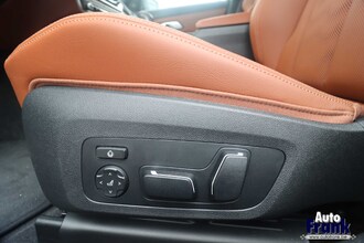BMW M3 COMP / 4X4 / BERLINE / LCI / INDIVIDUAL ON REQUEST! / TARTUFO / DRIV PRO / 360CAM IMG_2083.jpg