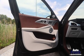 BMW XM / 50E / BOWERS & WILKINS / 23" / DRIVING PRO / SFT-CLS IMG_3106.jpg