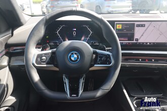 BMW 530E / TOURING / M-SPORT / PANO / MEMORY / VENT ZTLS IMG_3332.jpg