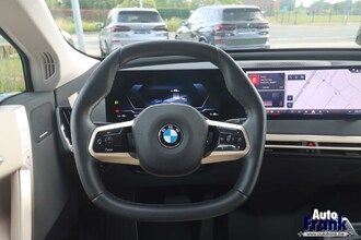BMW IX XDRIVE45 / DRIVING PRO / 360CAM / H&K / HUD / INTGR STR IMG_3549.jpg