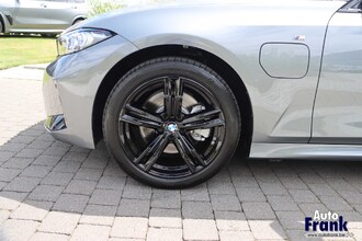 BMW 330e / M-SPORT / HUD / ACC / MEMORY / 360CAM / KEYLESS IMG_3952.jpg