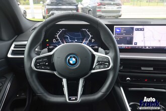BMW 330e / M-SPORT / HUD / ACC / MEMORY / 360CAM / KEYLESS IMG_3978.jpg