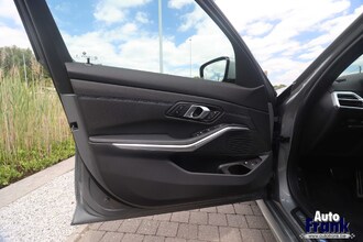 BMW 330e / M-SPORT / HUD / ACC / MEMORY / 360CAM / KEYLESS IMG_3972.jpg