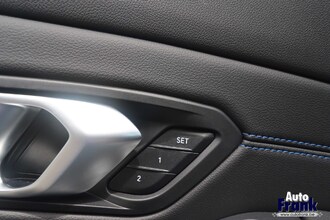 BMW 330e / M-SPORT / HUD / ACC / MEMORY / 360CAM / KEYLESS IMG_3973.jpg
