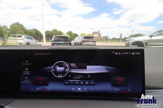 BMW 330e / M-SPORT / HUD / ACC / MEMORY / 360CAM / KEYLESS IMG_3994.jpg