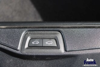 BMW X5 XDRIVE50E / SPORT-PRO / INDIV ON REQUEST / TREKHK / PANO / MASSAGE / HUD / 360CAM IMG_4092.jpg