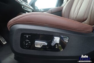 BMW X5 XDRIVE50E / SPORT-PRO / INDIV ON REQUEST / TREKHK / PANO / MASSAGE / HUD / 360CAM IMG_4103.jpg