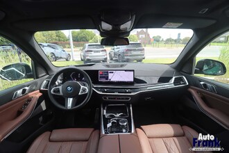 BMW X5 XDRIVE50E / SPORT-PRO / INDIV ON REQUEST / TREKHK / PANO / MASSAGE / HUD / 360CAM IMG_4114.jpg