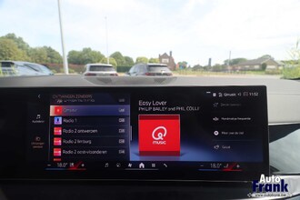 BMW X5 XDRIVE50E / SPORT-PRO / INDIV ON REQUEST / TREKHK / PANO / MASSAGE / HUD / 360CAM IMG_4131.jpg