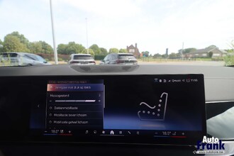 BMW X5 XDRIVE50E / SPORT-PRO / INDIV ON REQUEST / TREKHK / PANO / MASSAGE / HUD / 360CAM IMG_4141.jpg