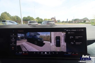 BMW X5 XDRIVE50E / SPORT-PRO / INDIV ON REQUEST / TREKHK / PANO / MASSAGE / HUD / 360CAM IMG_4148.jpg