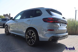 BMW X5 XDRIVE50E / M-SPORT / PANO / TREKHK / DRIV+PARK PRO / INTGR STR / SFT-CLS IMG_4476.jpg