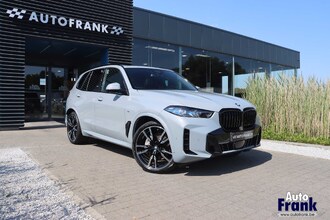 BMW X5 XDRIVE50E / M-SPORT / PANO / TREKHK / DRIV+PARK PRO / INTGR STR / SFT-CLS IMG_4497.jpg