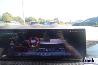 BMW X5 XDRIVE50E / M-SPORT / PANO / TREKHK / DRIV+PARK PRO / INTGR STR / SFT-CLS IMG_4532.jpg