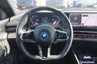 BMW 530E / TOURING / M-PERFORMANCE / SPORT-PRO / KEYLESS IMG_5558.jpg