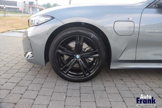 BMW 330e / M-SPORT / HUD / ACC / MEMORY / 360CAM / KEYLESS IMG_5904.jpg