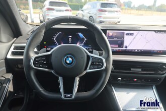 BMW 330e / M-SPORT / HUD / ACC / MEMORY / 360CAM / KEYLESS IMG_5936.jpg