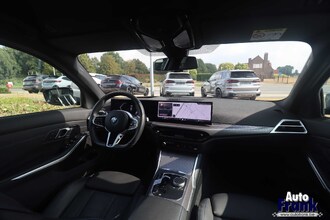 BMW 330e / M-SPORT / HUD / ACC / MEMORY / 360CAM / KEYLESS IMG_5935.jpg