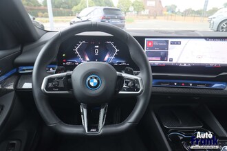 BMW 530E TOURING / SPORT-PRO / PANO / MEMO / HUD / TREKHK / DRIV PRO / 360CAM IMG_6015.jpg