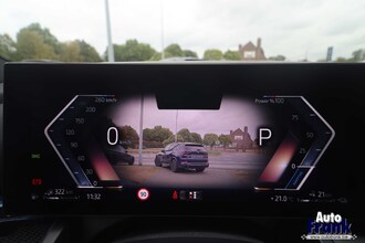 BMW 530E TOURING / SPORT-PRO / PANO / MEMO / HUD / TREKHK / DRIV PRO / 360CAM IMG_6023.jpg