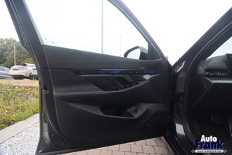 BMW 530E TOURING / SPORT-PRO / PANO / MEMO / HUD / TREKHK / DRIV PRO / 360CAM IMG_6005.jpg