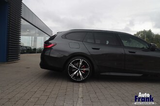 BMW 530E TOURING / SPORT-PRO / PANO / MEMO / HUD / TREKHK / DRIV PRO / 360CAM IMG_6048.jpg