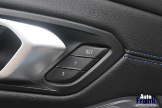 BMW 330e / M-SPORT / HUD / ACC / MEMORY / 360CAM / KEYLESS IMG_6079.jpg